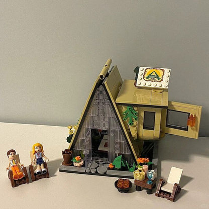 Pinewood Glamping Cabin